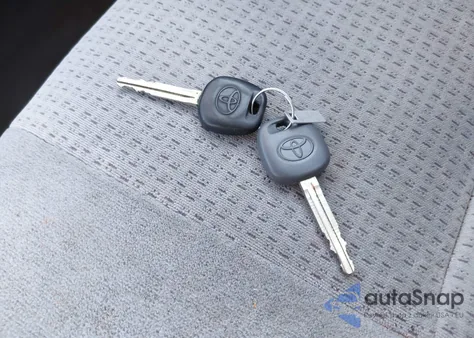 2006 Toyota Corolla Ce z USA, uszkodzony, nr VIN 2T1BR32EX6C666015